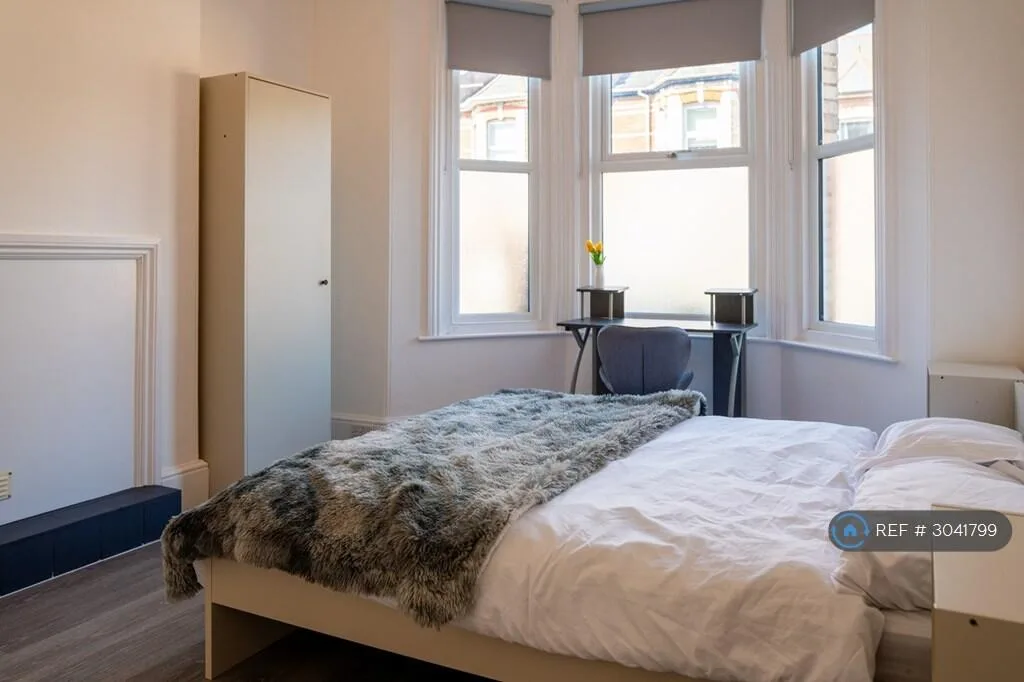 6 bedroom terraced house for rent