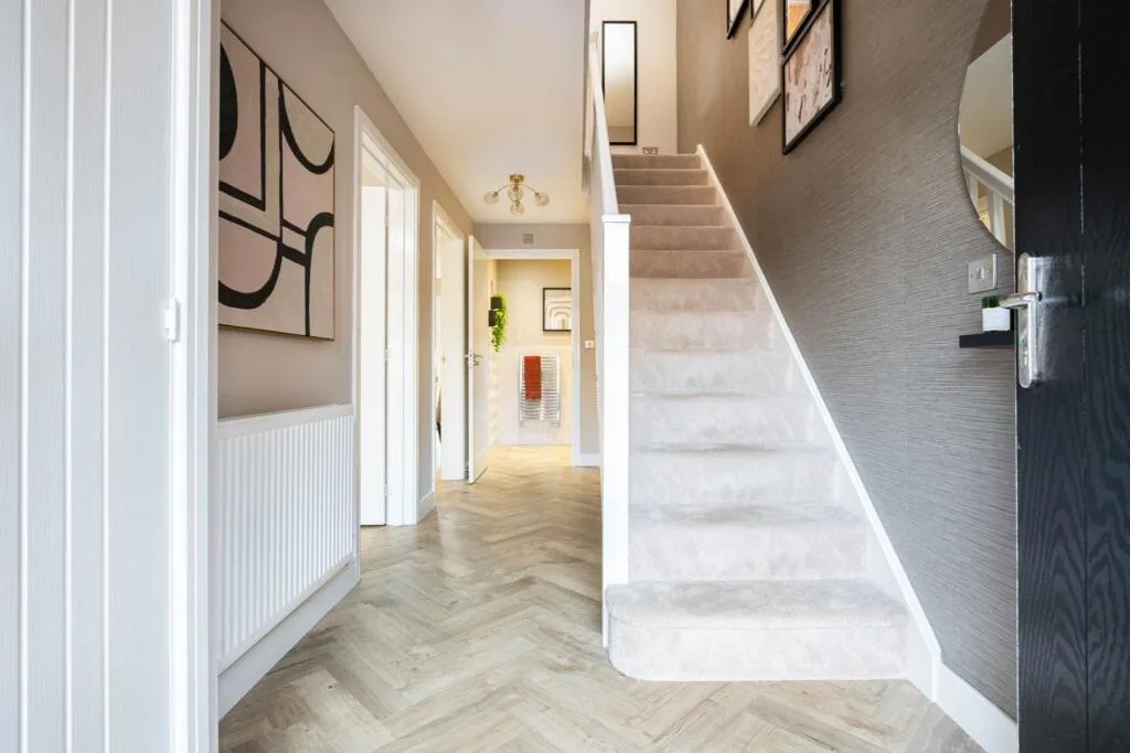 3 bedroom semi-detached house for rent
