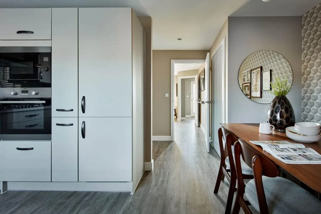 4 bedroom semi-detached house for rent
