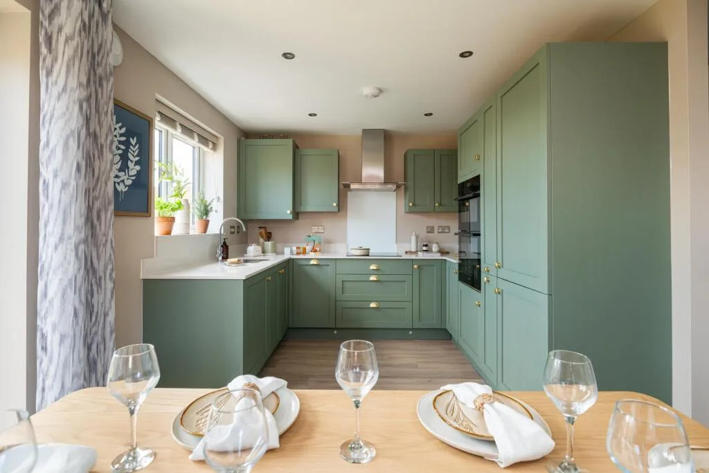3 bedroom semi-detached house for rent