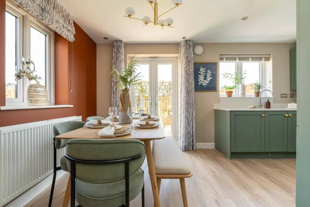 3 bedroom semi-detached house for rent