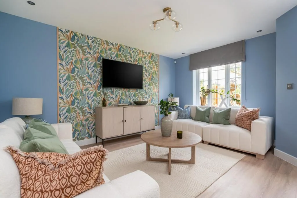 3 bedroom semi-detached house for rent