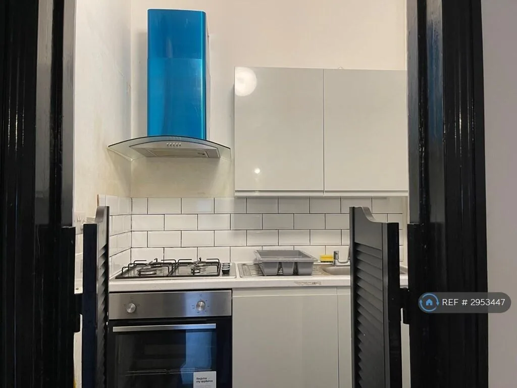 Studio flat for rent