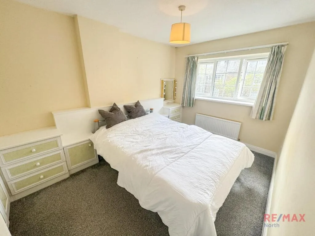 3 bedroom semi-detached house for rent