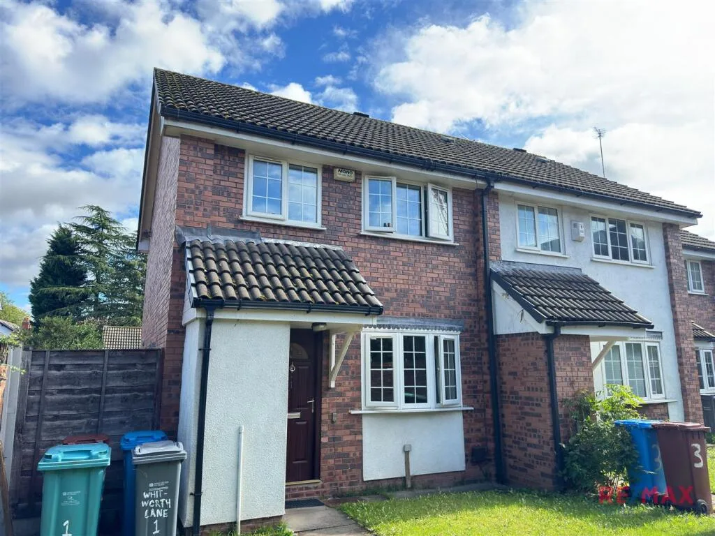 3 bedroom semi-detached house for rent