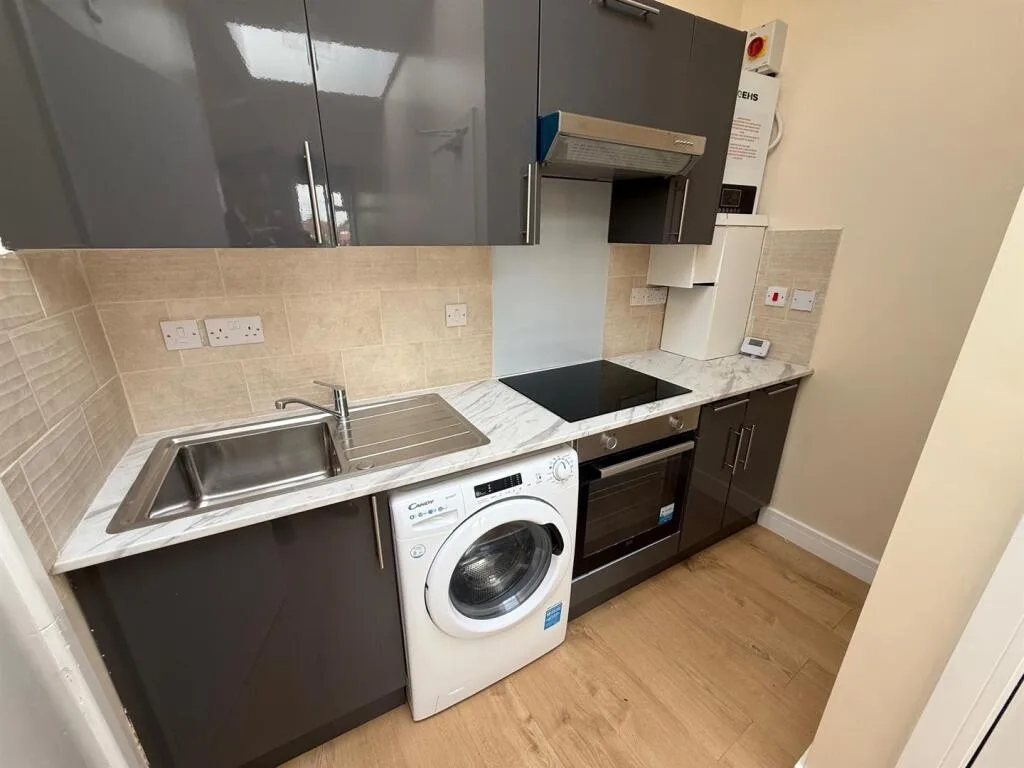 2 bedroom apartment for rent