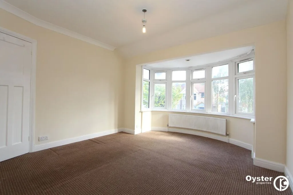 3 bedroom semi-detached house for rent
