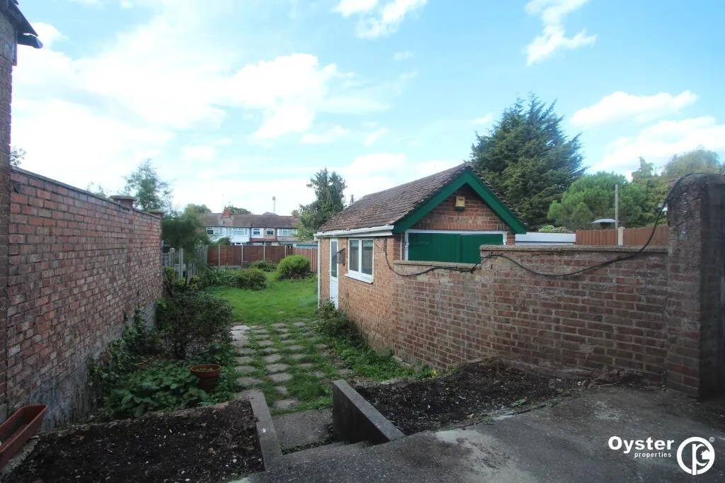 3 bedroom semi-detached house for rent