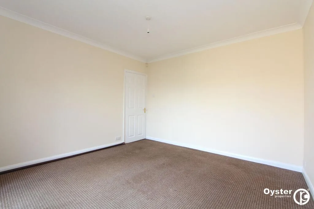 3 bedroom semi-detached house for rent
