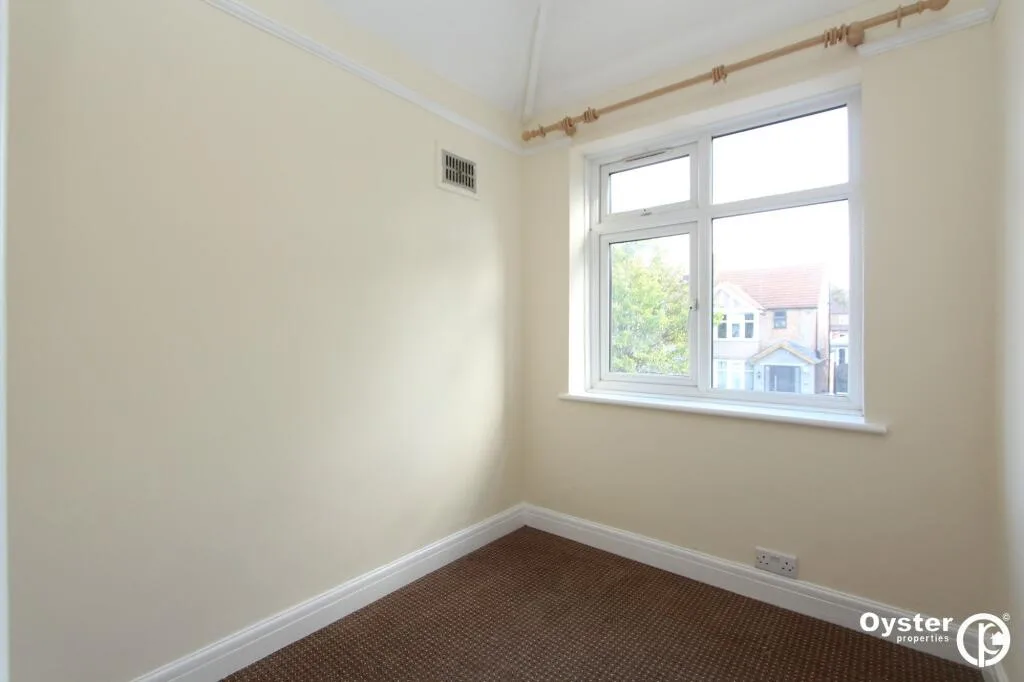 3 bedroom semi-detached house for rent