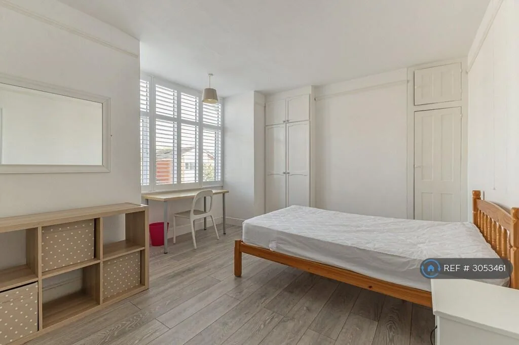 4 bedroom terraced house for rent