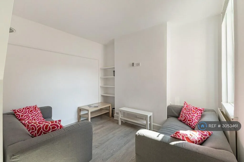 4 bedroom terraced house for rent