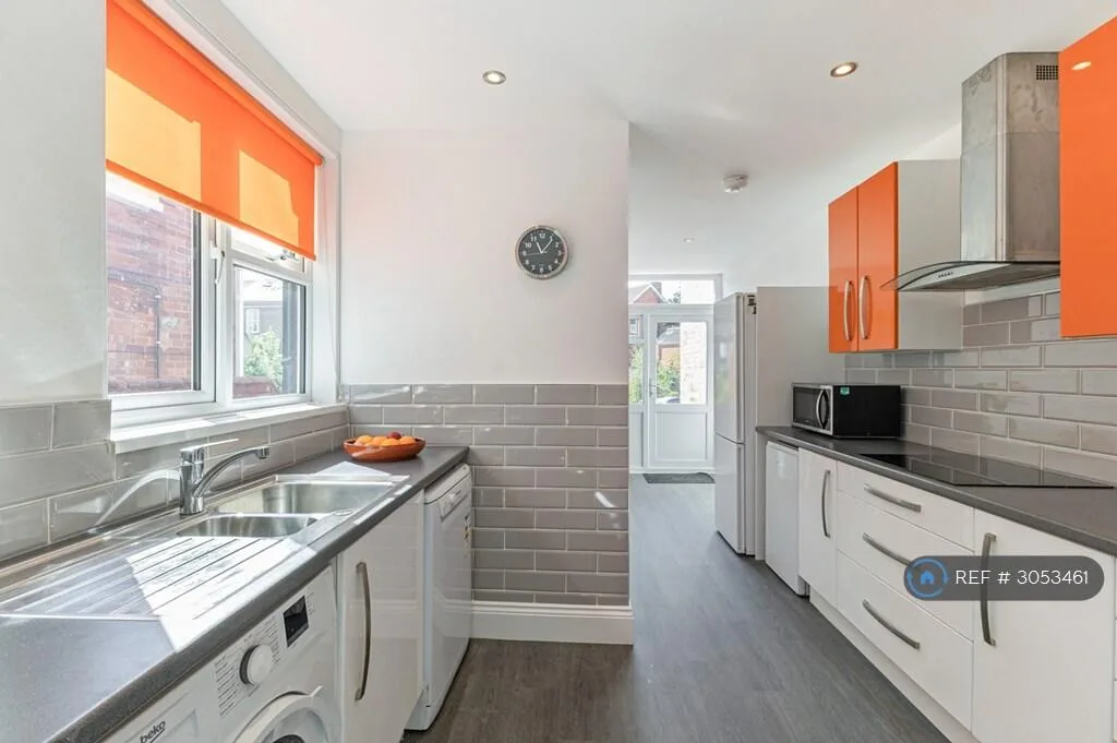 4 bedroom terraced house for rent