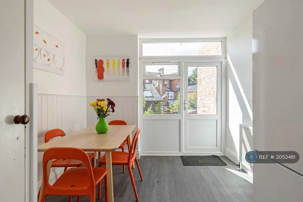 4 bedroom terraced house for rent