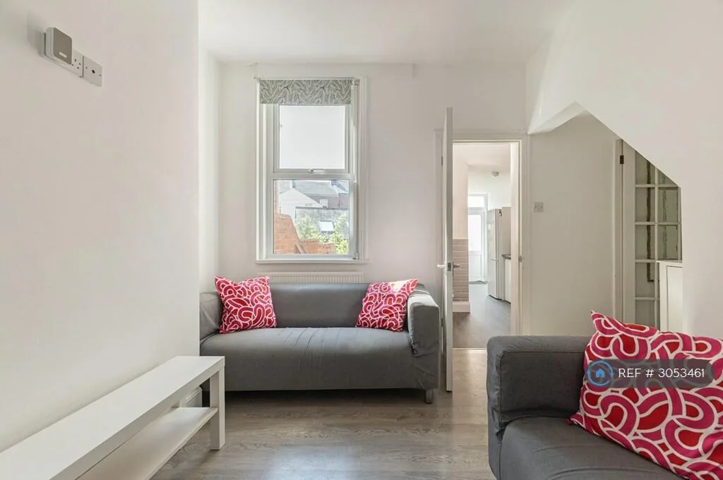 4 bedroom terraced house for rent