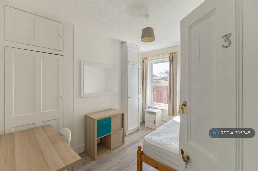 4 bedroom terraced house for rent