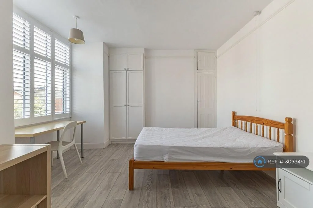 4 bedroom terraced house for rent