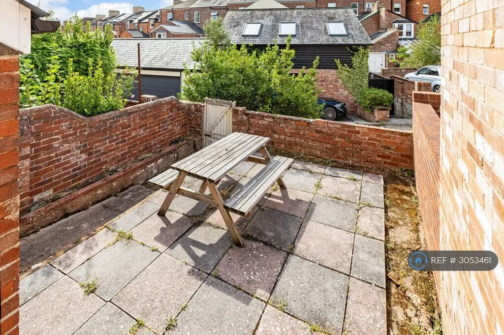 4 bedroom terraced house for rent