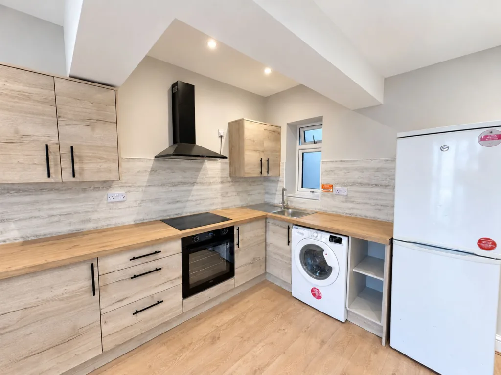 2 bedroom ground floor flat for rent