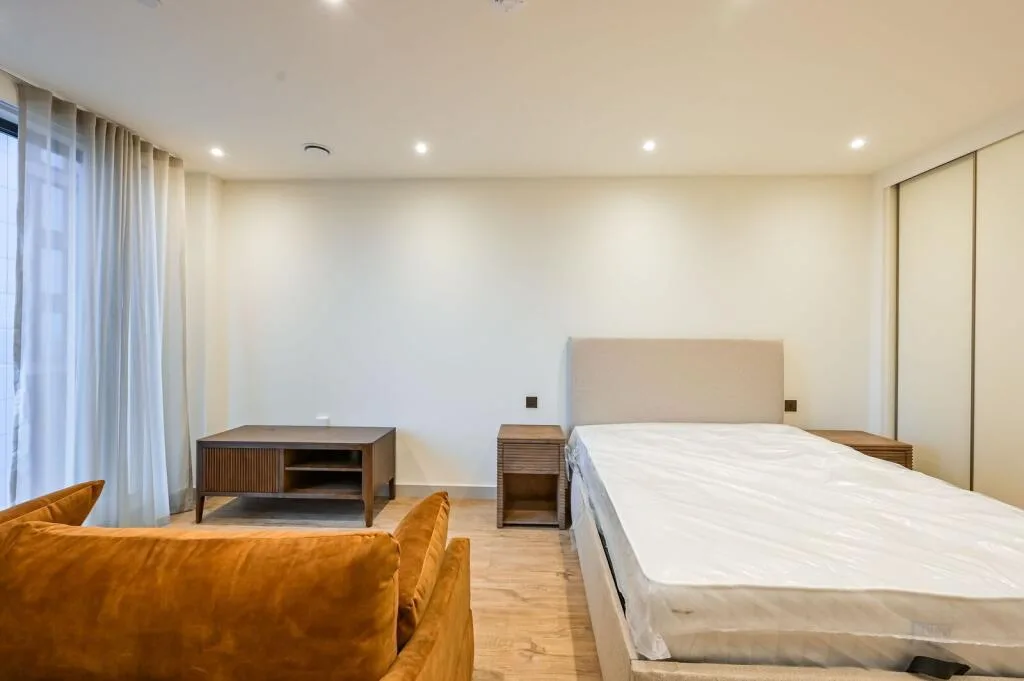 Studio flat for rent