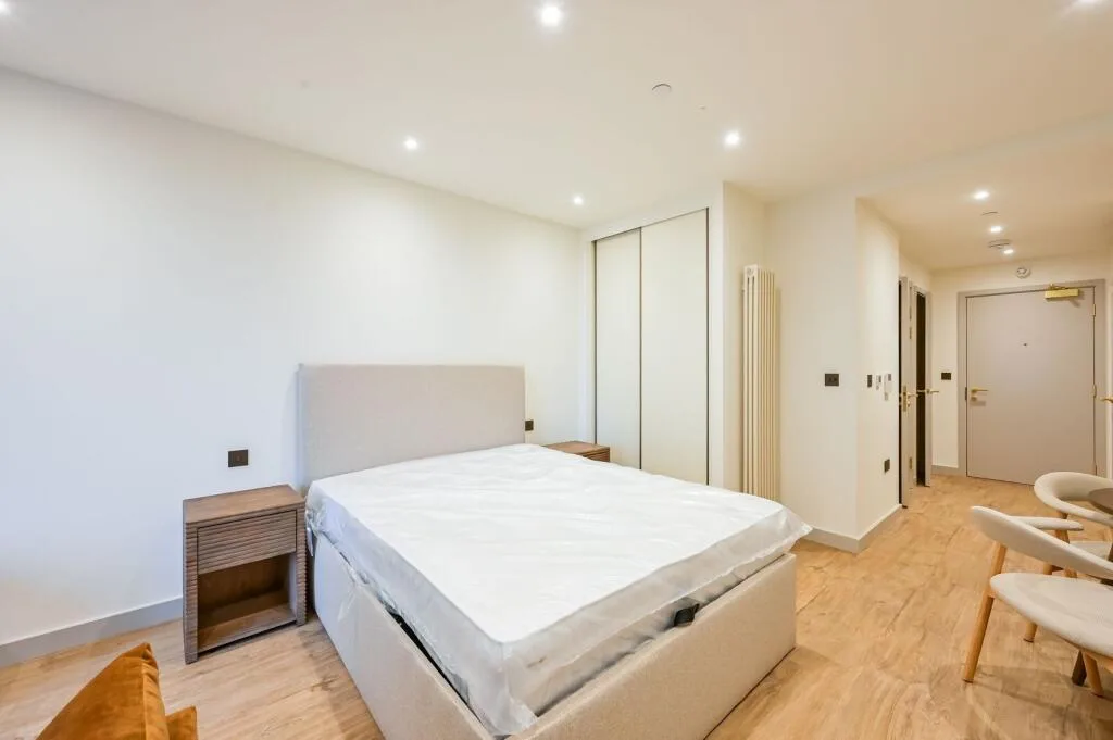 Studio flat for rent