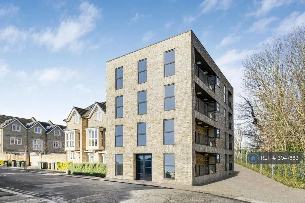 2 bedroom penthouse for rent