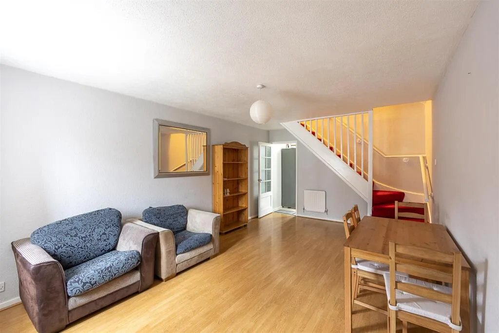 2 bedroom terraced house for rent