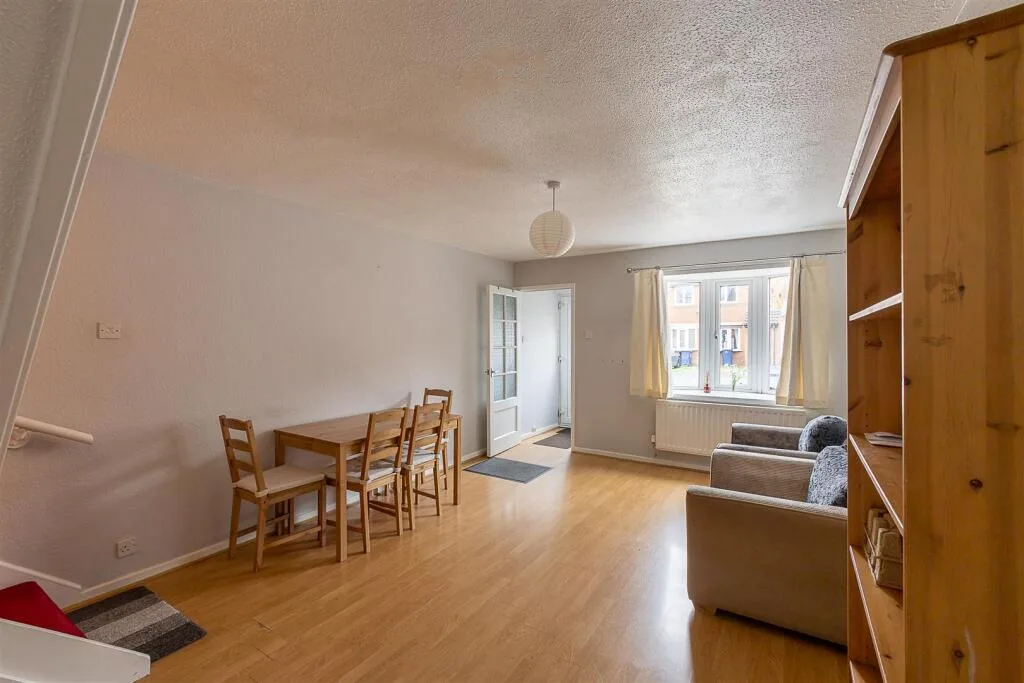 2 bedroom terraced house for rent