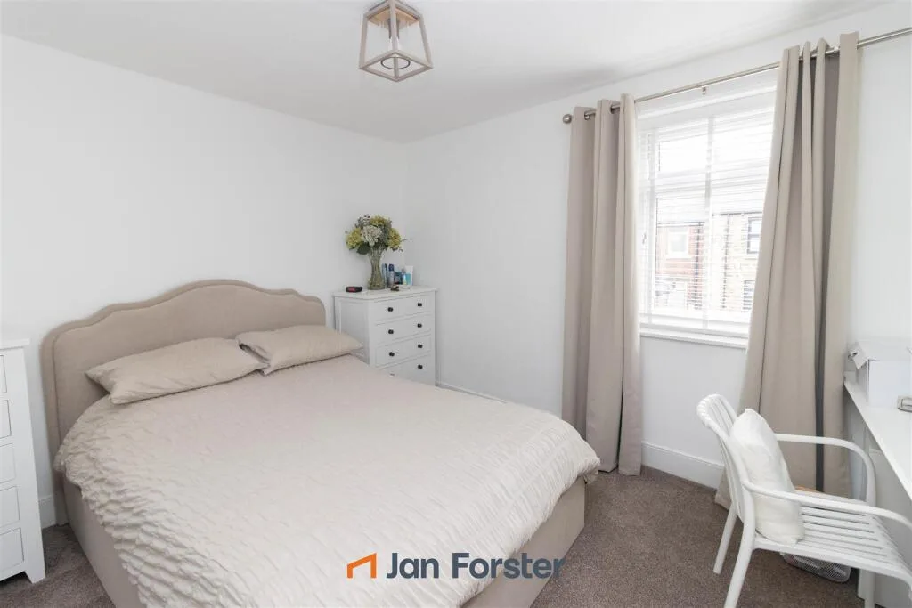 2 bedroom house for rent