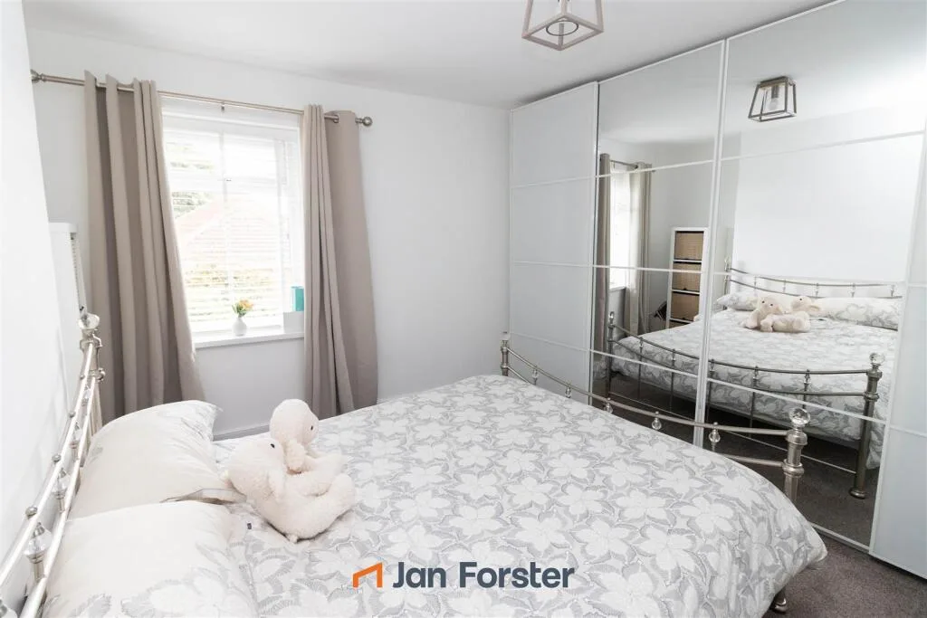 2 bedroom house for rent