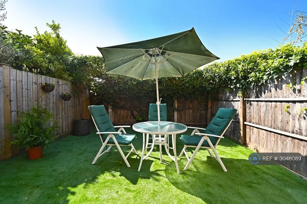 2 bedroom terraced house for rent