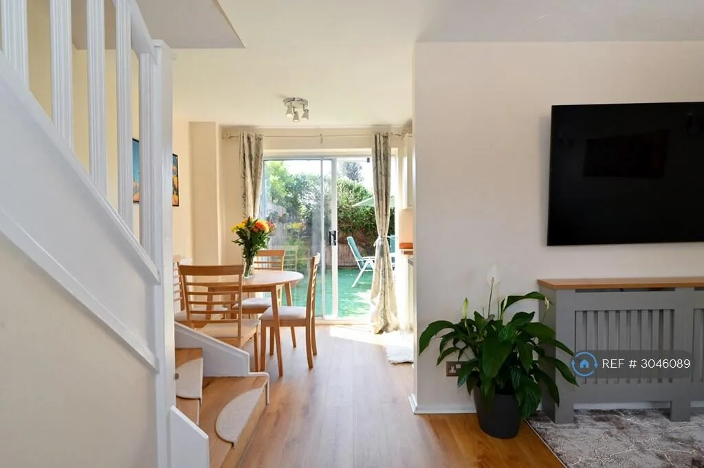2 bedroom terraced house for rent