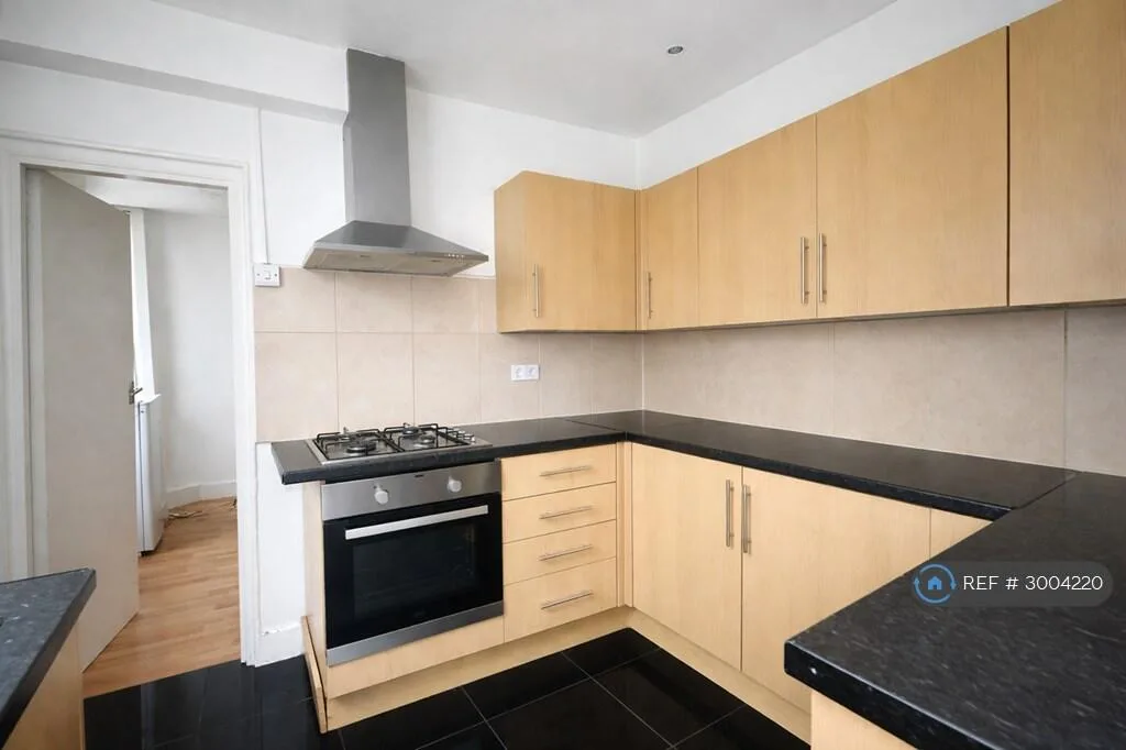 4 bedroom terraced house for rent