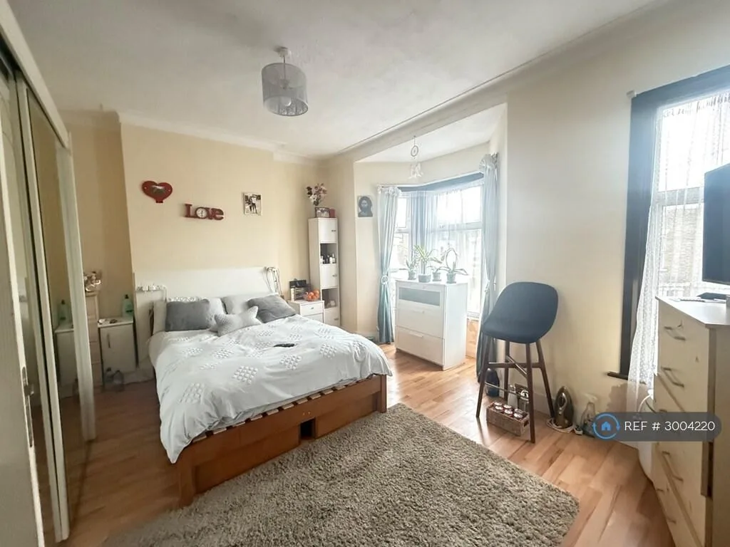 4 bedroom terraced house for rent