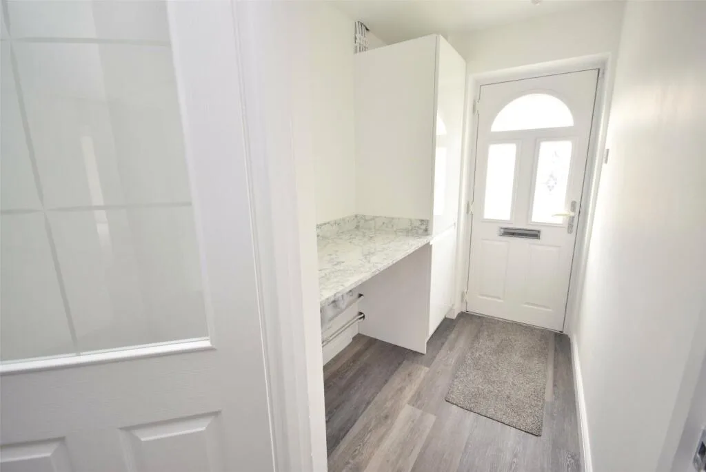2 bedroom end of terrace house for rent