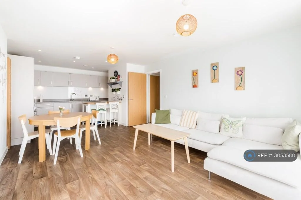 2 bedroom flat for rent