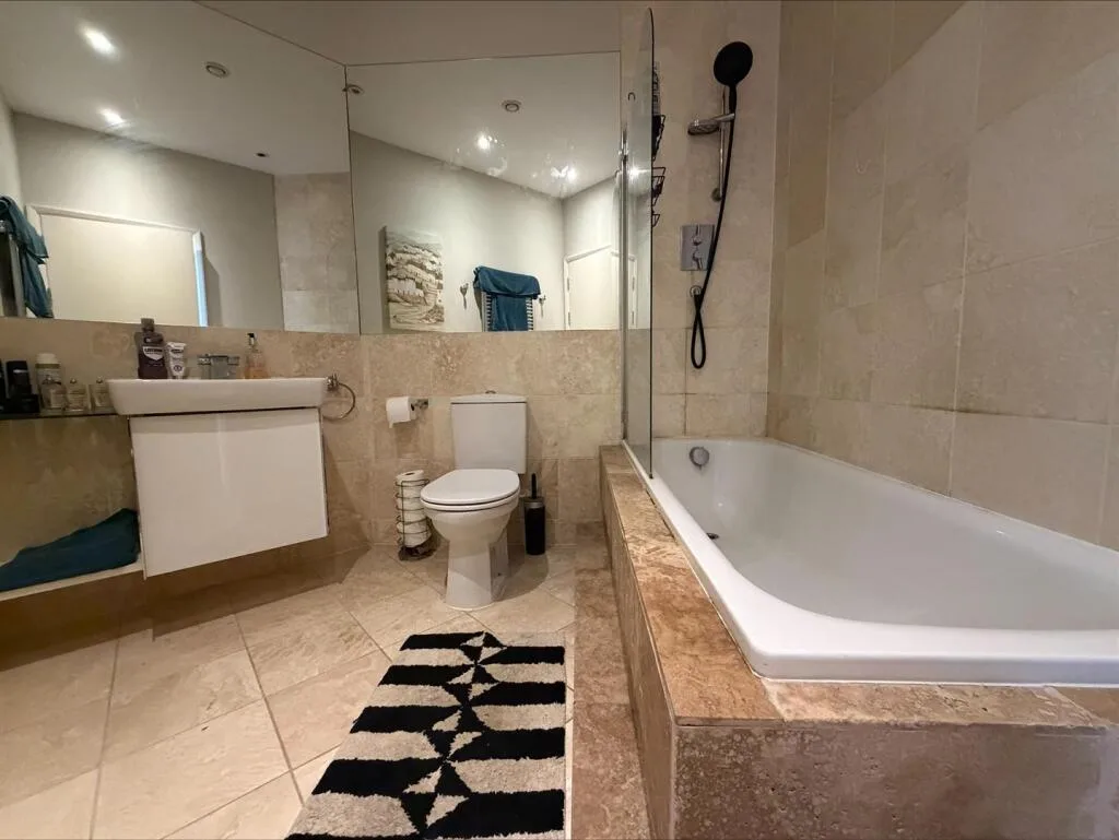 2 bedroom penthouse for rent