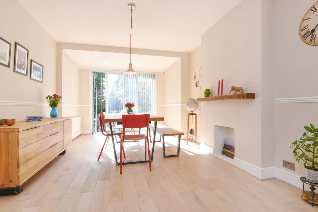 3 bedroom semi-detached house for rent