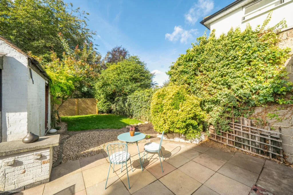 3 bedroom semi-detached house for rent
