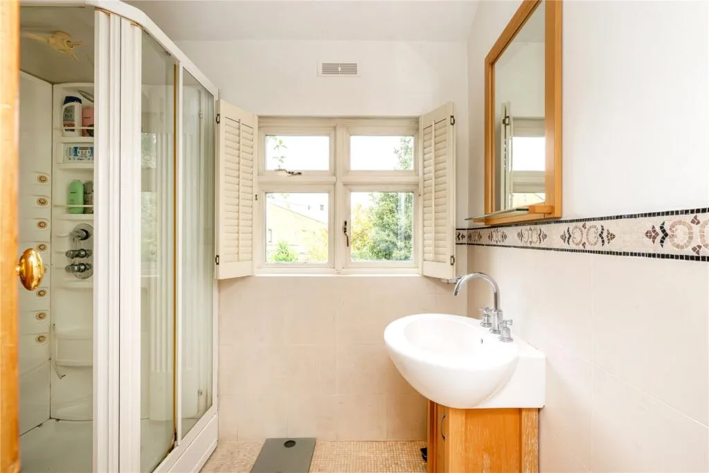 4 bedroom detached house for rent