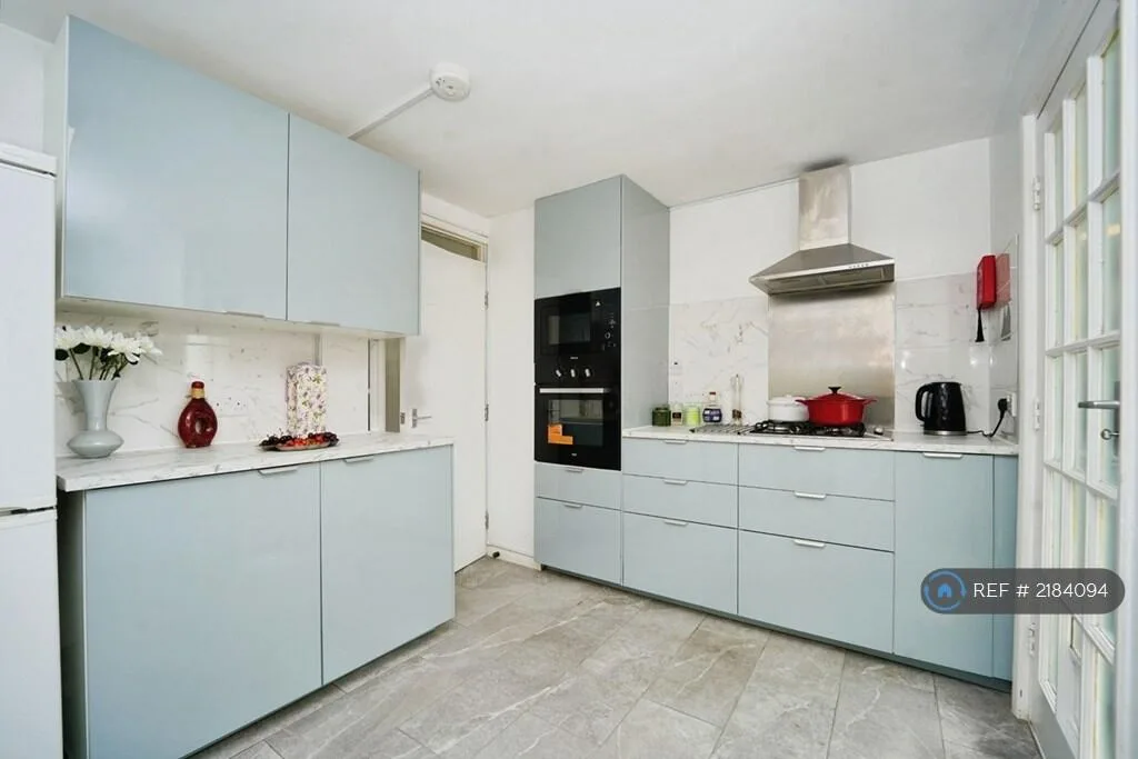 2 bedroom detached house for rent