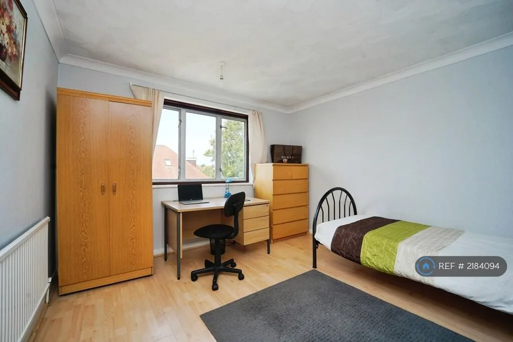 2 bedroom detached house for rent
