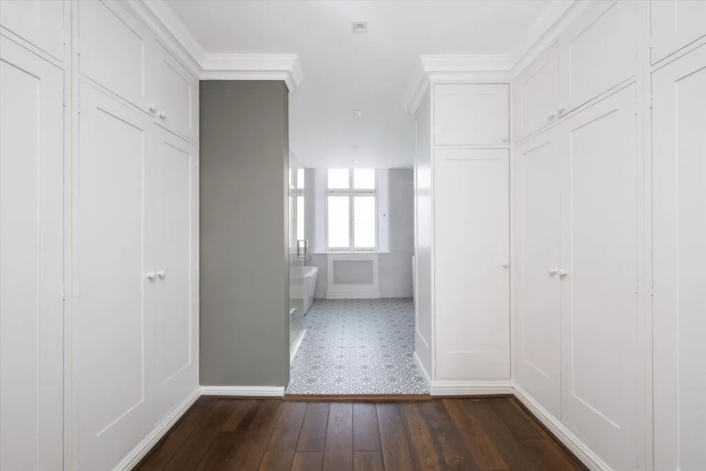 5 bedroom terraced house for rent