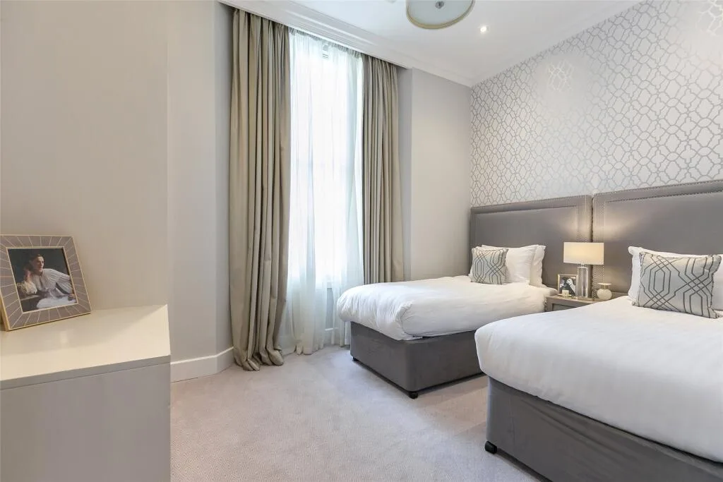 4 bedroom flat for rent