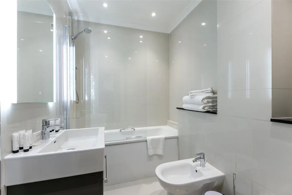 4 bedroom flat for rent