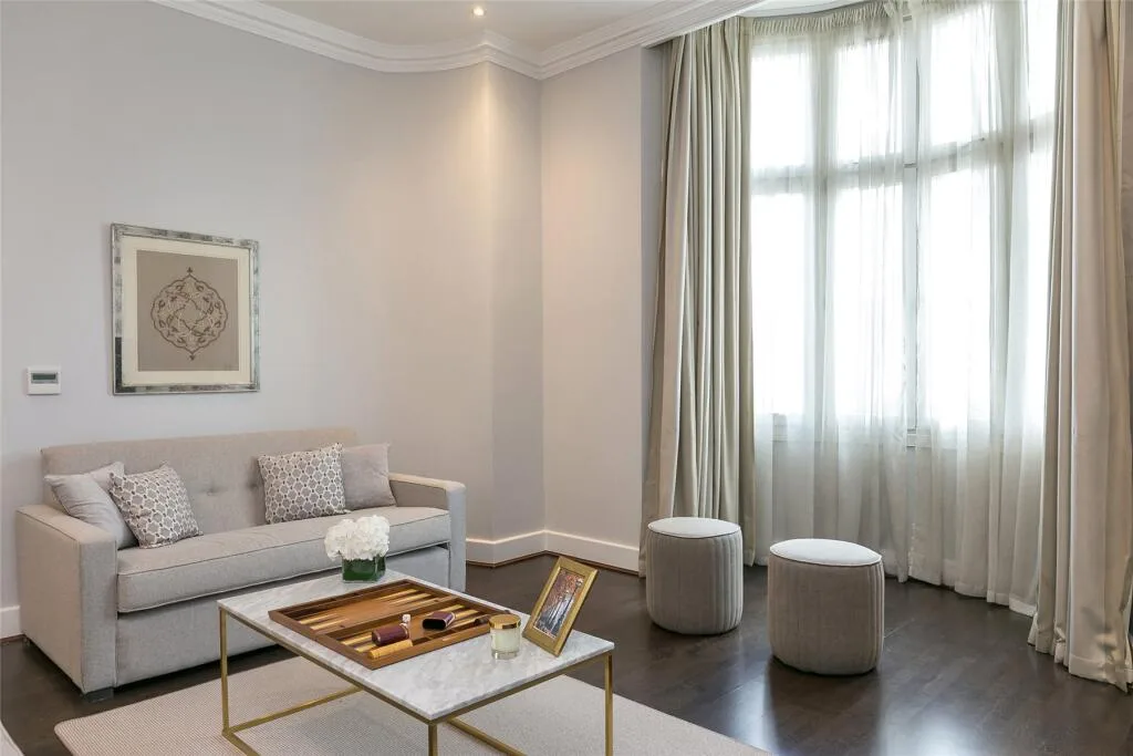 4 bedroom flat for rent
