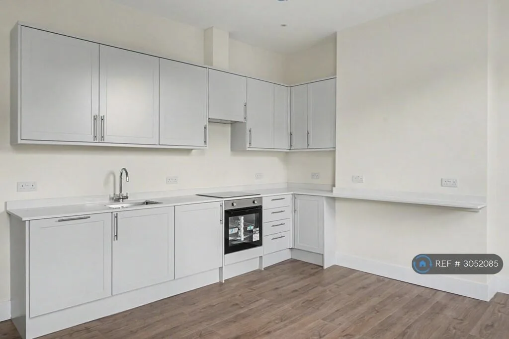 4 bedroom flat for rent