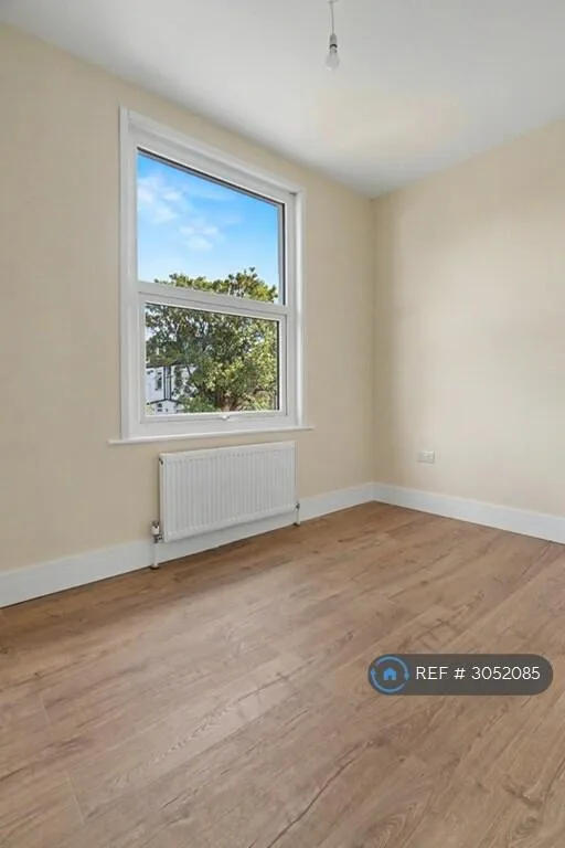 4 bedroom flat for rent
