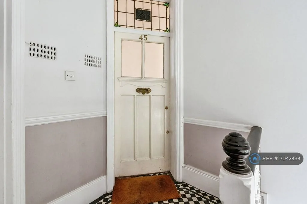 3 bedroom flat for rent