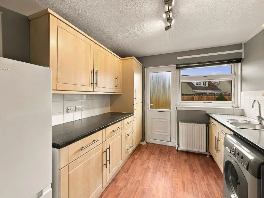 3 bedroom bungalow for rent